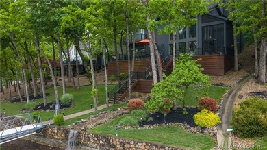 If you dream of the perfect lake lifestyle, this home is your - photo 43