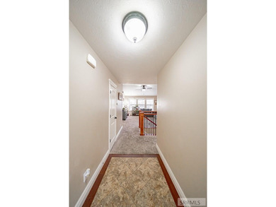 Seller is offering a $3,000 buyer credit toward closing costs - photo 4