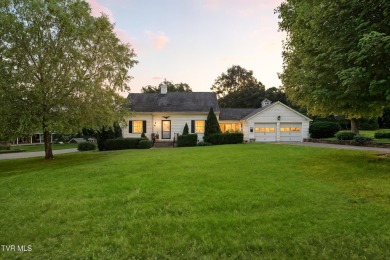 Lake Home For Sale in Bristol, Tennessee