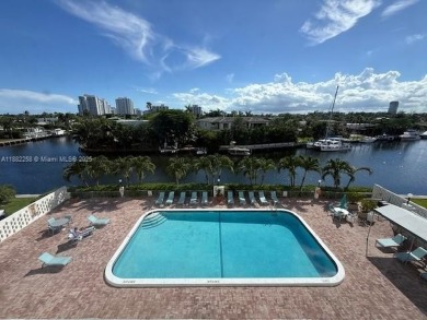 Golden Isles Lakes Area Condo For Sale in Hallandale Beach Florida