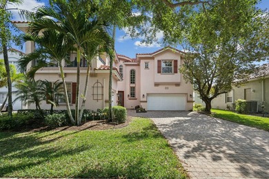 (private lake, pond, coastal) Home For Sale in West Palm Beach Florida