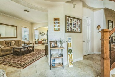 MOTIVATED SELLER! Rare opportunity to own the only 6-bedroom - photo 4