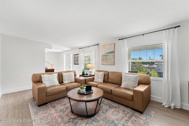 Welcome to this stunning fully remodeled 4-bed, 2.5-bath pool - photo 10