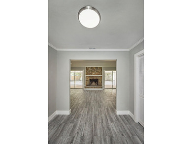Fully renovated and move-in ready, this spacious 2,268 sqft home - photo 19