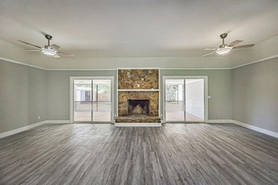 Fully renovated and move-in ready, this spacious 2,268 sqft home - photo 20