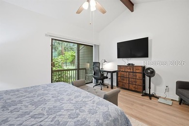 Rare Sailmaster 2 bedroom, 2 1/2 bath directly overlooking the - photo 21