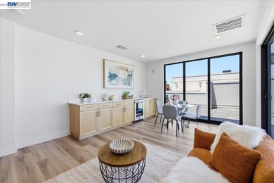 Rarely available luxury penthouse residence in the highly - photo 22