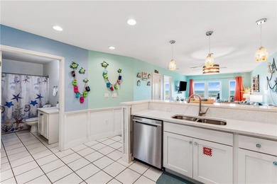 Updated 2BR/2BA Beachfront Condo in Port Aransas! Experience - photo 24