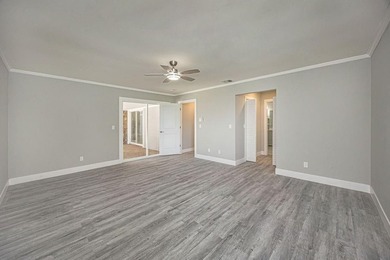 Fully renovated and move-in ready, this spacious 2,268 sqft home - photo 29