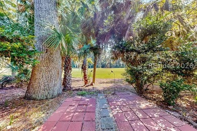 Rare Sailmaster 2 bedroom, 2 1/2 bath directly overlooking the - photo 30