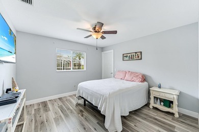 SHORT SALE POOL home off Surfside Blvd in the desirable - photo 32