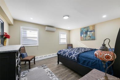 Looking for a Turn-Key Ready, stunning, and spacious home for an - photo 33