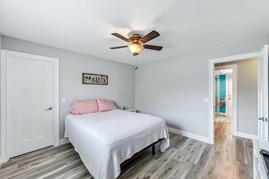 SHORT SALE POOL home off Surfside Blvd in the desirable - photo 33