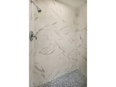Fully renovated and move-in ready, this spacious 2,268 sqft home - photo 33