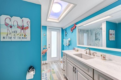 SHORT SALE POOL home off Surfside Blvd in the desirable - photo 34