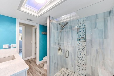 SHORT SALE POOL home off Surfside Blvd in the desirable - photo 35