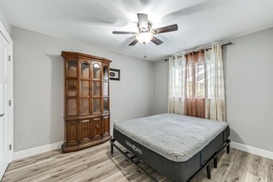 SHORT SALE POOL home off Surfside Blvd in the desirable - photo 36