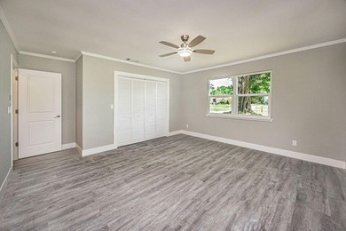 Fully renovated and move-in ready, this spacious 2,268 sqft home - photo 38