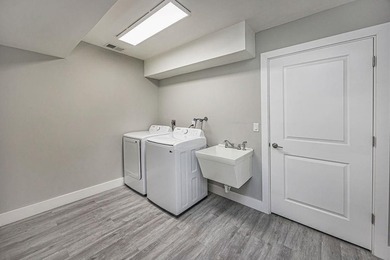Fully renovated and move-in ready, this spacious 2,268 sqft home - photo 43