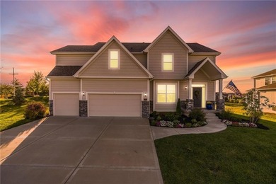 (private lake, pond, creek) Home For Sale in Kansas City Missouri