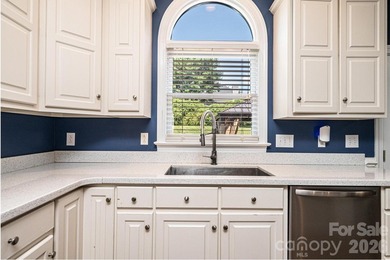 Beautiful 4-bedroom, 2.5-bath home located in a desirable gated - photo 13