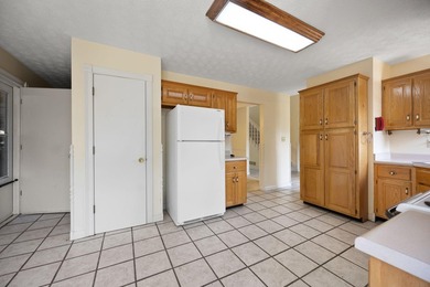Located in the desirable Wedgwood Subdivision of Somerset, this - photo 17