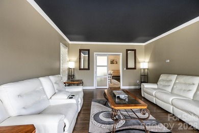 Beautiful 4-bedroom, 2.5-bath home located in a desirable gated - photo 21