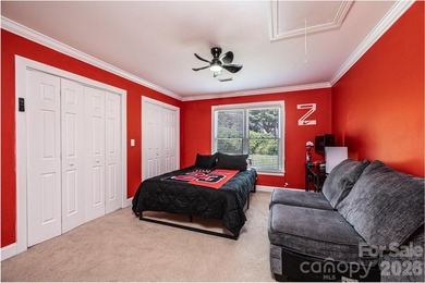Beautiful 4-bedroom, 2.5-bath home located in a desirable gated - photo 35
