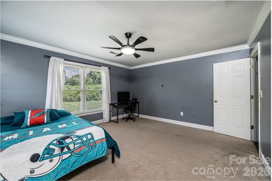 Beautiful 4-bedroom, 2.5-bath home located in a desirable gated - photo 38