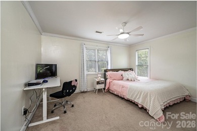 Beautiful 4-bedroom, 2.5-bath home located in a desirable gated - photo 42
