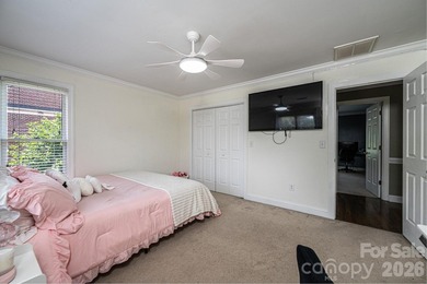 Beautiful 4-bedroom, 2.5-bath home located in a desirable gated - photo 43