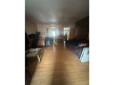Welcome to 1317 Stratford Avenue, a well-maintained - photo 6