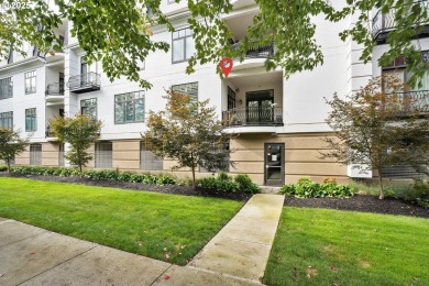 Lake Condo For Sale in Portland, Oregon