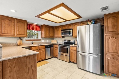 DISCOVER SERENE LAKE LIVING IN THIS EXCEPTIONAL 4 BEDROOM, 3.5 - photo 12