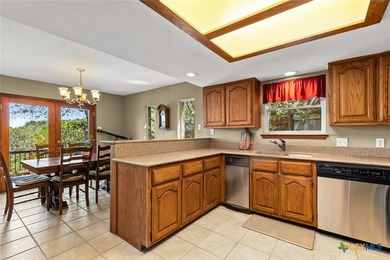 DISCOVER SERENE LAKE LIVING IN THIS EXCEPTIONAL 4 BEDROOM, 3.5 - photo 13