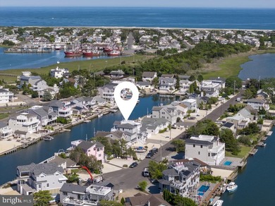 Amherst Waters... Situated on an oversized 90' x 100' parcel on - photo 17
