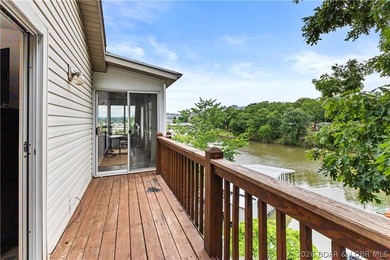 Location. Luxury. Lifestyle. This exceptional waterfront retreat - photo 19