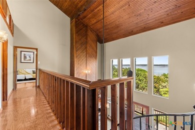 DISCOVER SERENE LAKE LIVING IN THIS EXCEPTIONAL 4 BEDROOM, 3.5 - photo 21