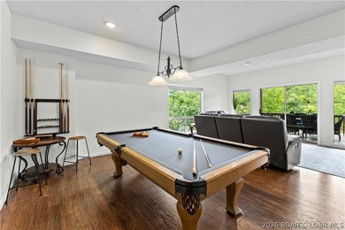Location. Luxury. Lifestyle. This exceptional waterfront retreat - photo 27