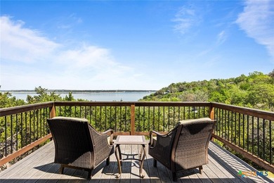 DISCOVER SERENE LAKE LIVING IN THIS EXCEPTIONAL 4 BEDROOM, 3.5 - photo 30