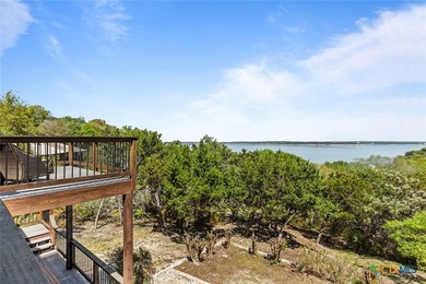 DISCOVER SERENE LAKE LIVING IN THIS EXCEPTIONAL 4 BEDROOM, 3.5 - photo 37