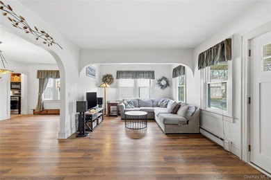 Prime location South of Montauk Highway! This spacious 4-bedroom - photo 7