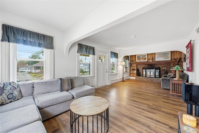 Prime location South of Montauk Highway! This spacious 4-bedroom - photo 10