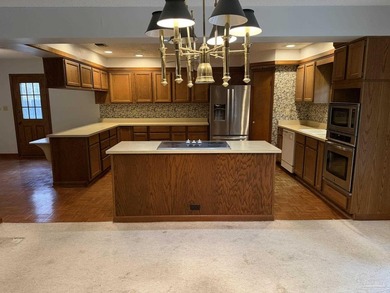 Welcome to 6260 Windwood Drive... located in one of Northeast - photo 8