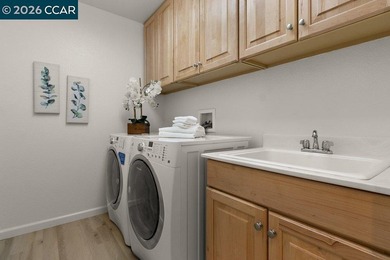 Welcome to this lovely Rossmoor condo with a rare three bedroom - photo 31