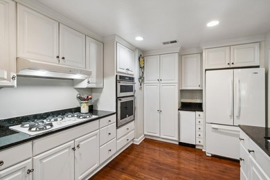 Welcome to 114 Live Oak Drive, a charming three-bedroom - photo 12