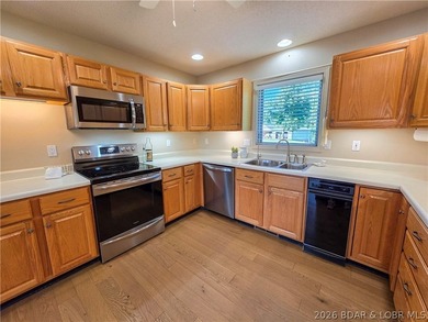 Pride of ownership is evident throughout this updated, 3-bed - photo 13