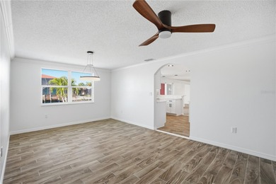 Welcome to this beautifully maintained 3-bedroom, 2-bath home - photo 5