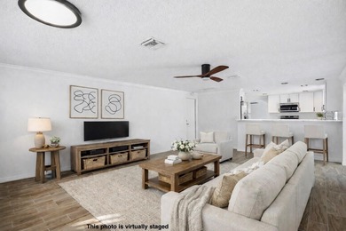 Welcome to this beautifully maintained 3-bedroom, 2-bath home - photo 8