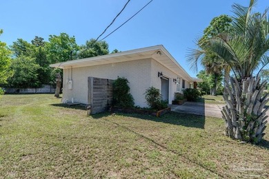 Beautifully and thoughtfully renovated from top to bottom, this - photo 9